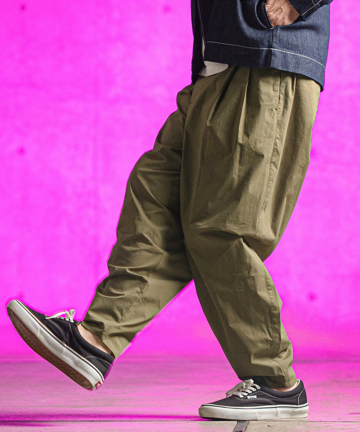 GLIMCLAP(グリムクラップ)】C-N-PU fabric balloon silhouette pants 