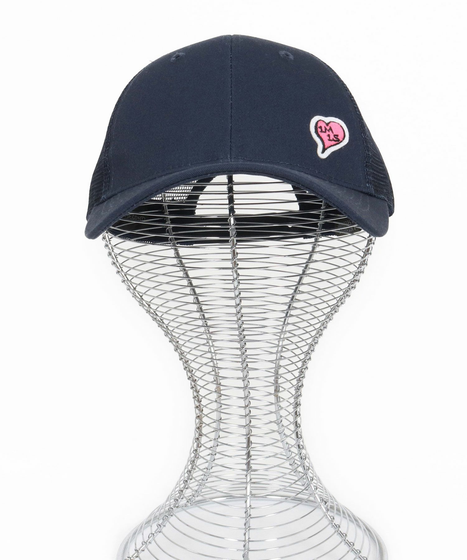 1minute 1second(ワンミニットワンセカンド)】 heart patch mesh cap