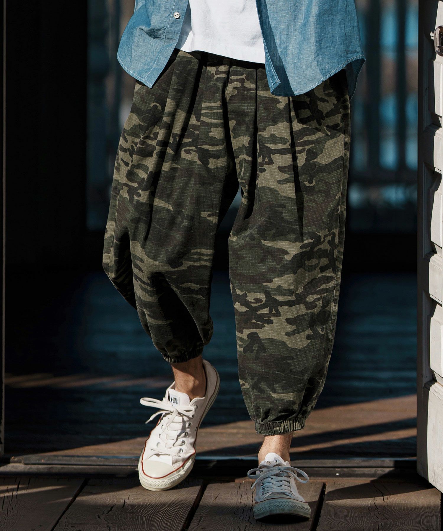 B (ウッドカモフラ)