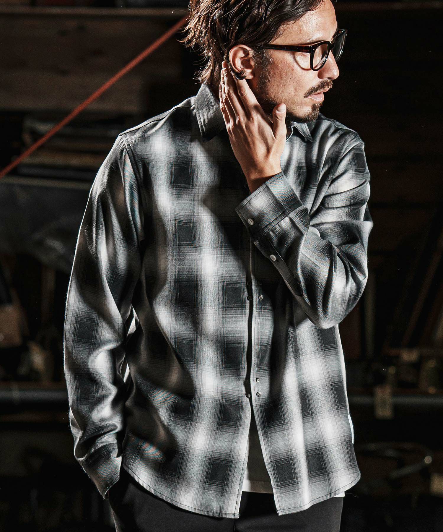 white x gray check