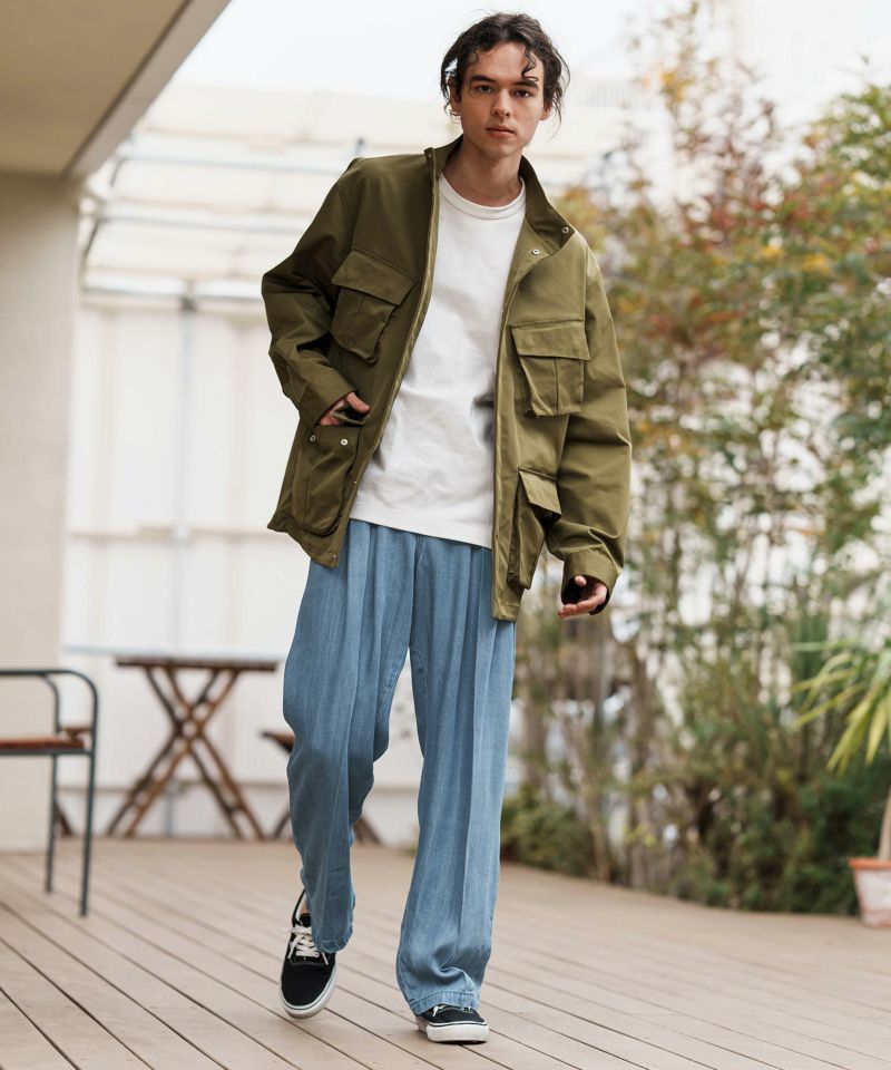 teatトントンミー CAMBIO(カンビオ)】Silky Denim Two Tuck Wide Straight Pants