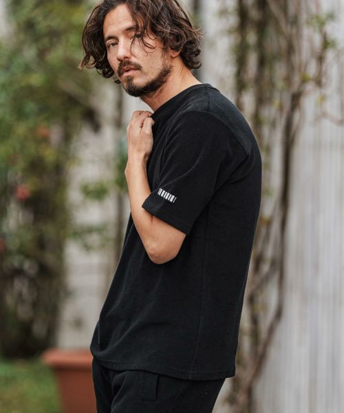 【felkod(フィルコッド)】Cotton Pile Cut sew Tシャツ(F25S160)