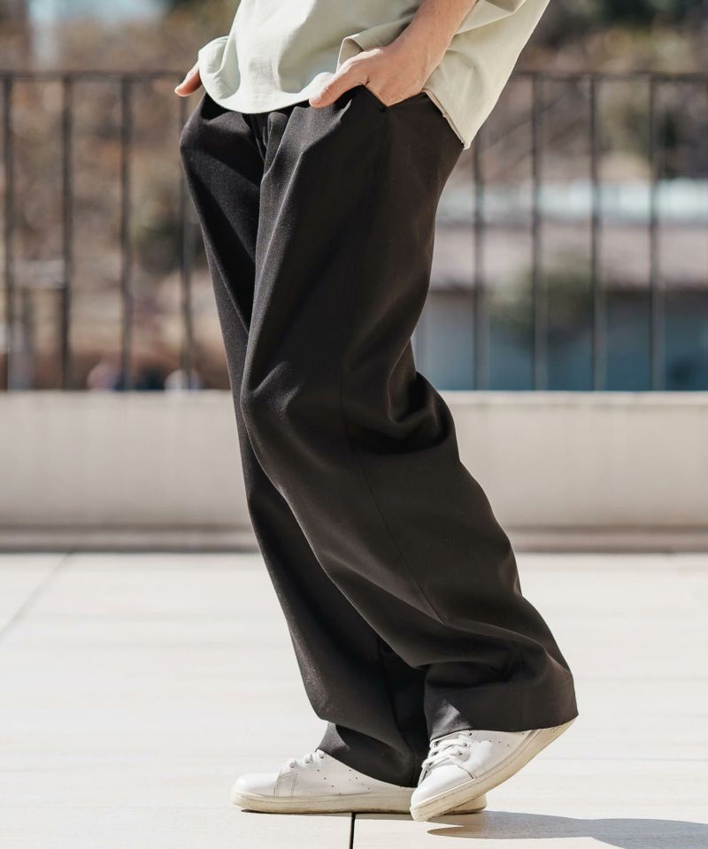 ファビアパンツ CAMBIO(カンビオ)】Vintage Like Synthetic Leather Side Zip