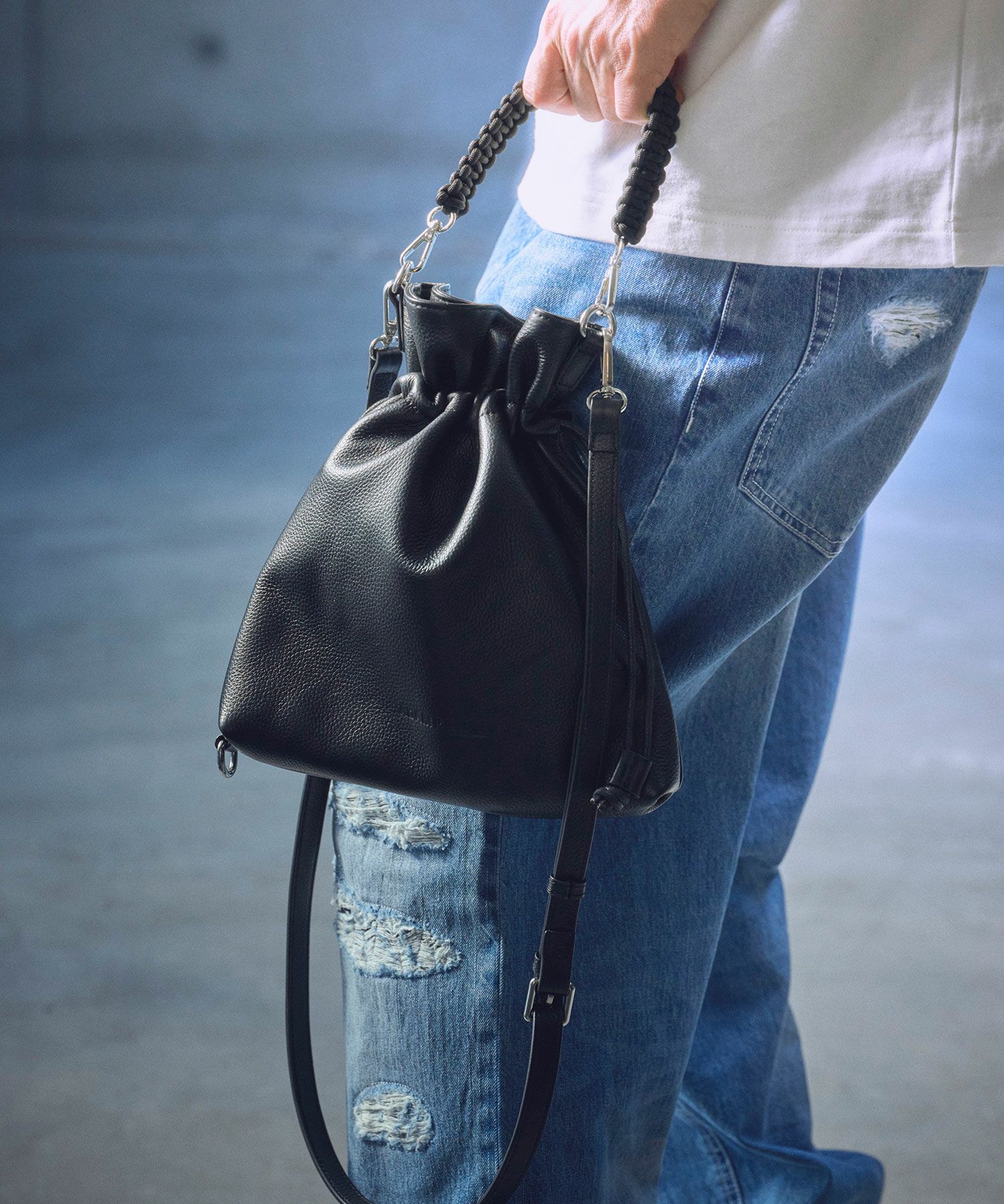 ADAM PATEK(アダムパテック)】new shrink leather drawstring minibag