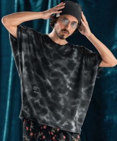 ANGENEHM(アンゲネーム)】Blurred fabric dolman sleeve