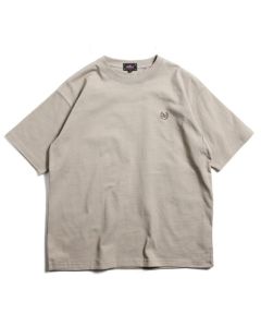 80．BEIGE