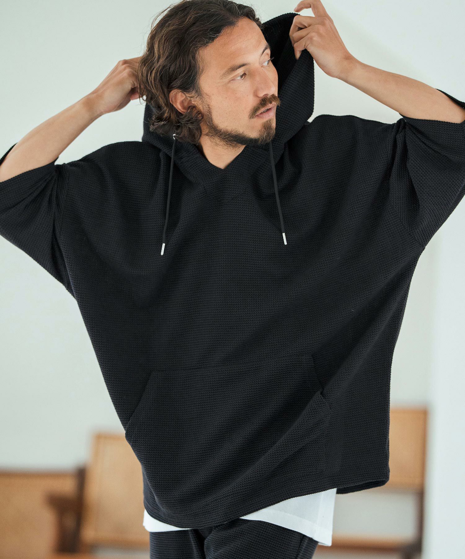 【Magine(マージン)】Skipper & pullover design Magine(マージン)】Textured Knit-Like Fabric Skipper Design Hoodie