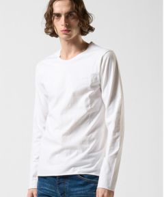 10．white