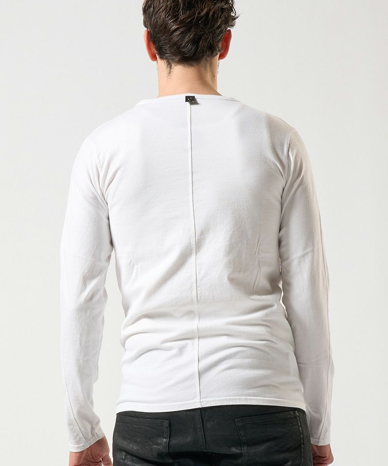 10．white