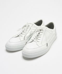 10．white
