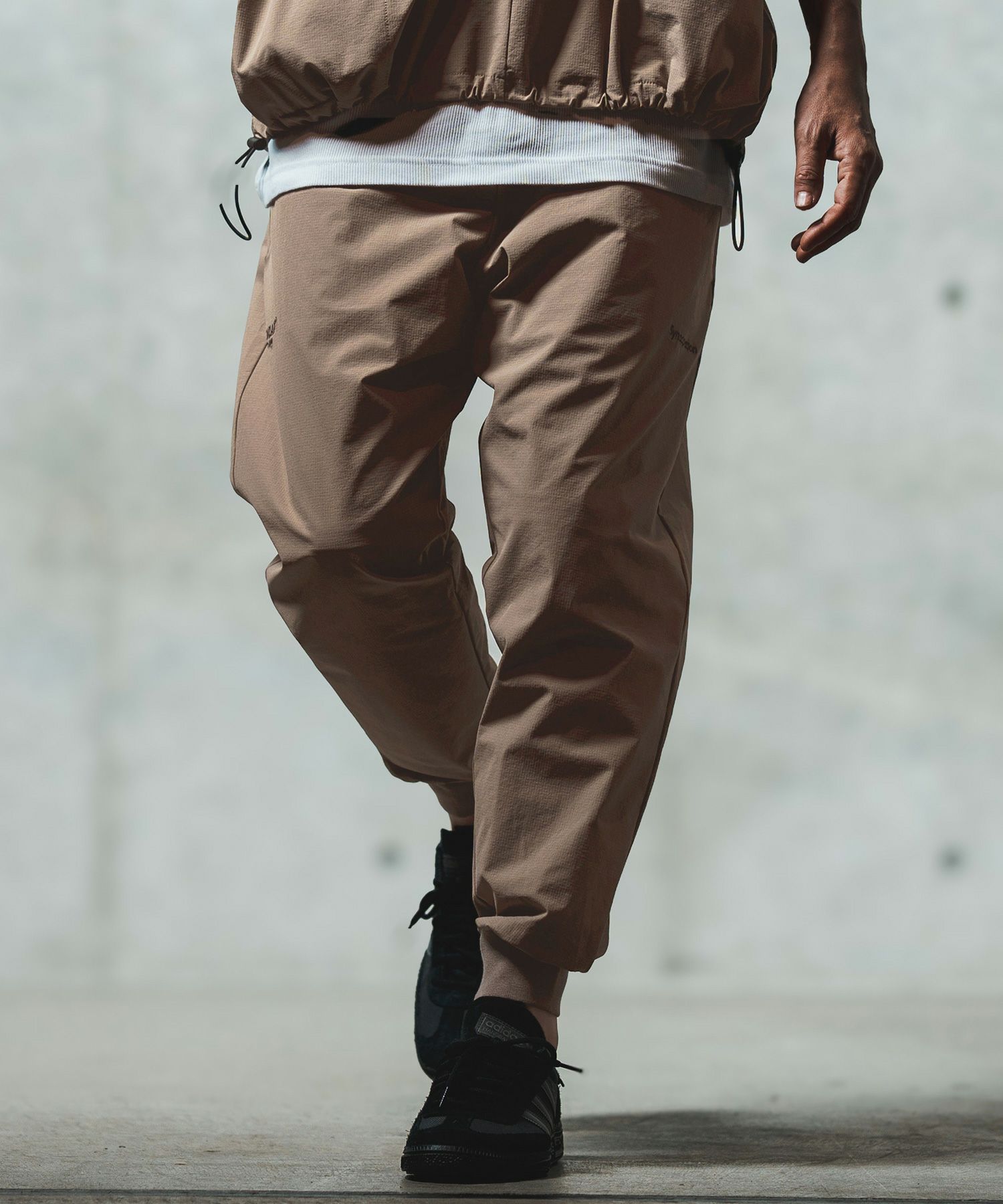 【GLIMCLAP(グリムクラップ)】Mini-ripstop nylon fabric jogger pants ジョガーパンツ(18 ...