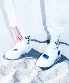 WHITE EYE