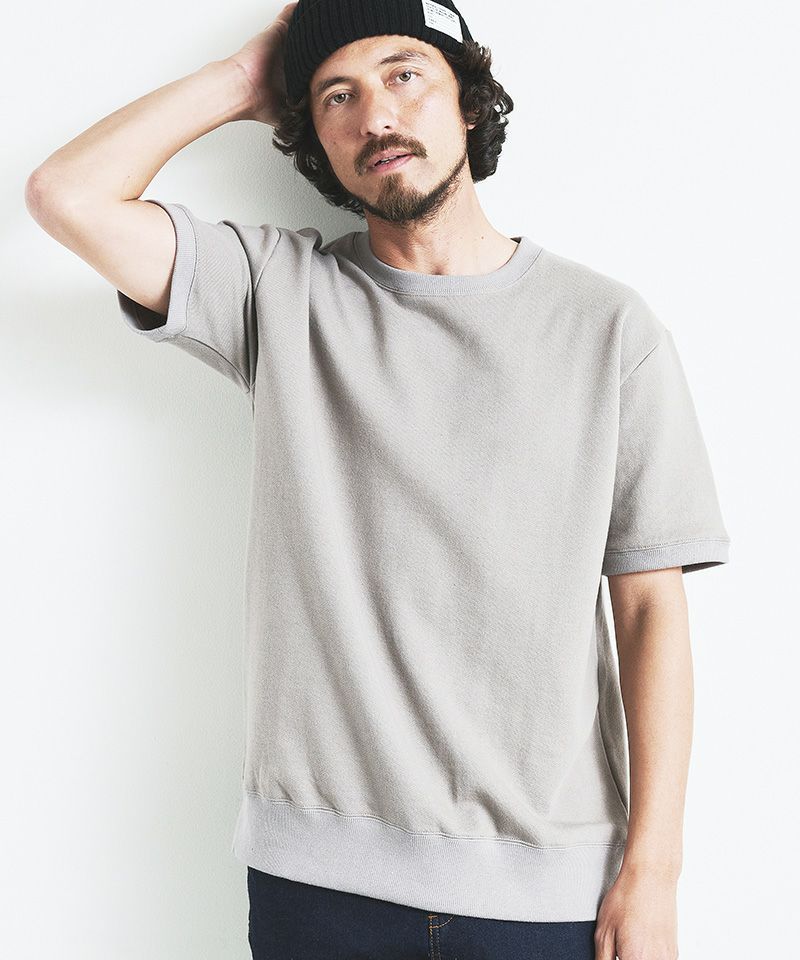 11．GREYBEIGE