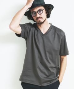 17．C.GREY