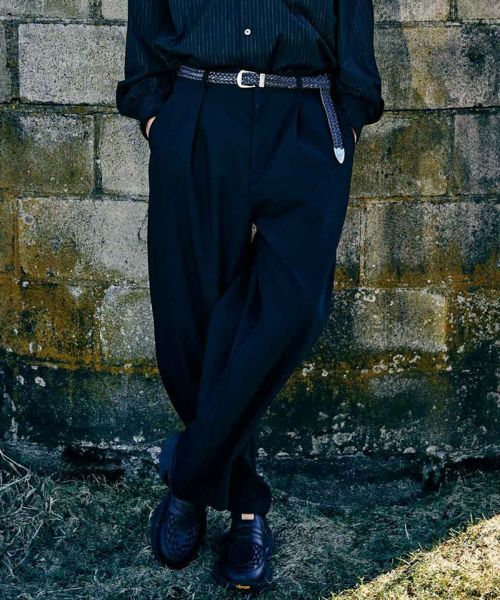 glamb(グラム)】Irregular Tuck Wide Slacks ファイブタックワイド