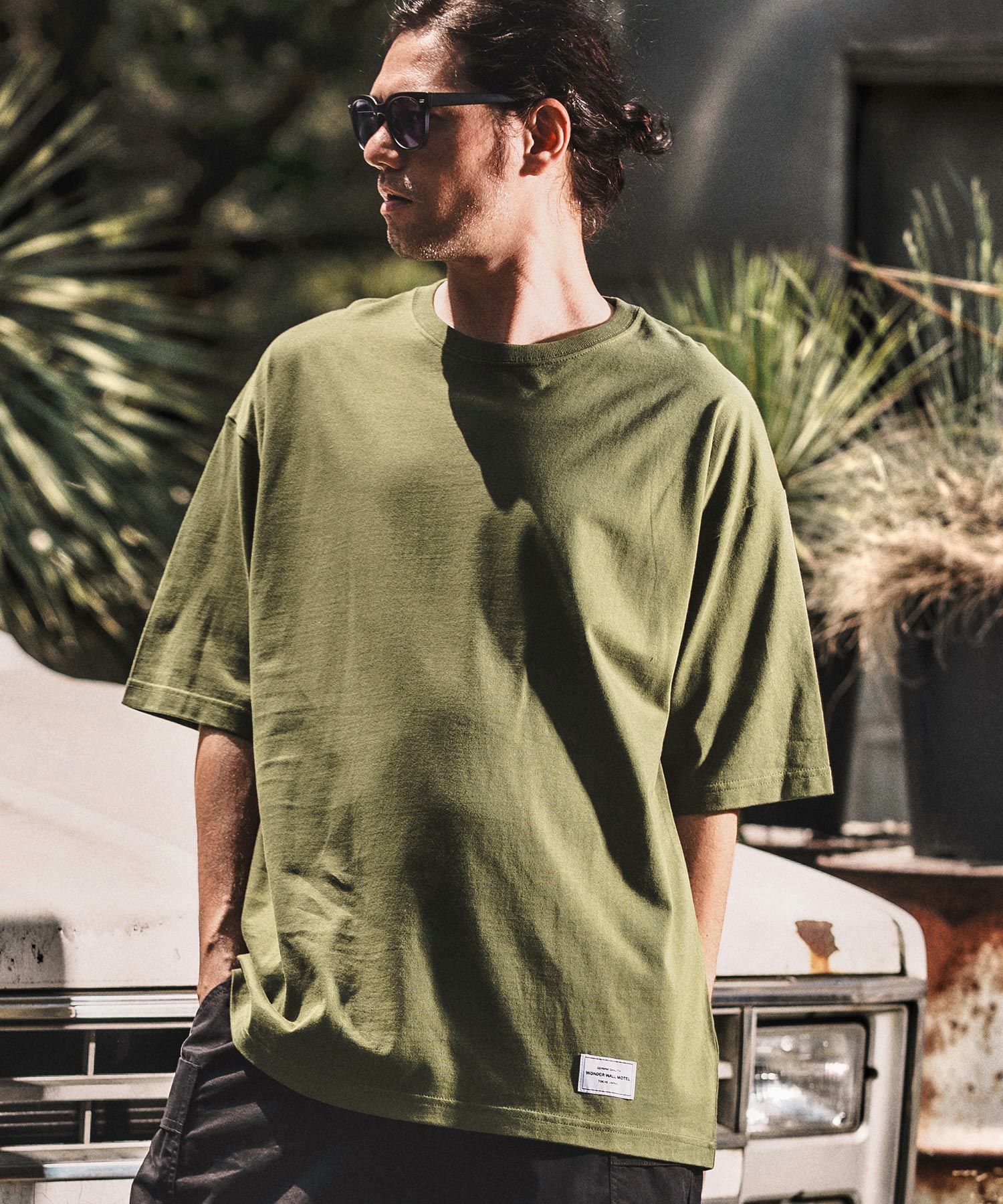 KHAKI