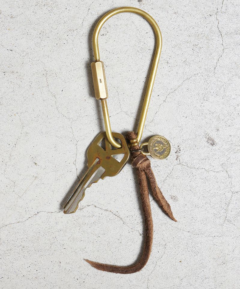 ダークブラウン