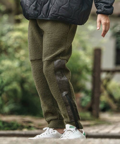 【CAMBIO(カンビオ)】【予約販売10月末～11月上旬入荷】 Sheep Like Boa Synthetic Leather Side Zip Jogger Pants レザージョガーパンツ(MIU-252-021)