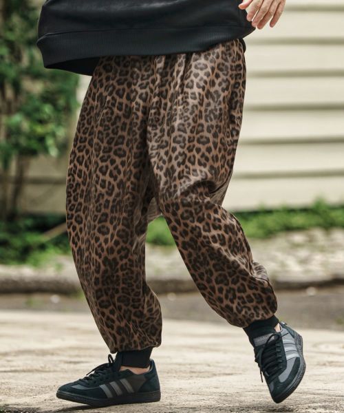 【CAMBIO(カンビオ)】【予約販売9月末～10月上旬入荷】 Leopard Synthetic Leather Jogger Pants レザージョガーパンツ(MIU-252-010)