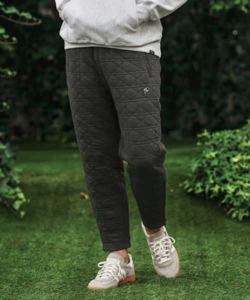 【1minute 1second(ワンミニットワンセカンド)】【予約販売10月上旬～中旬入荷】quilted side zip pants with heart patch イージーパンツ(1M25A140)