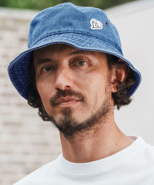 【1minute 1second(ワンミニットワンセカンド)】denim bucket hat with heart patch バケットハット(1M25A320)