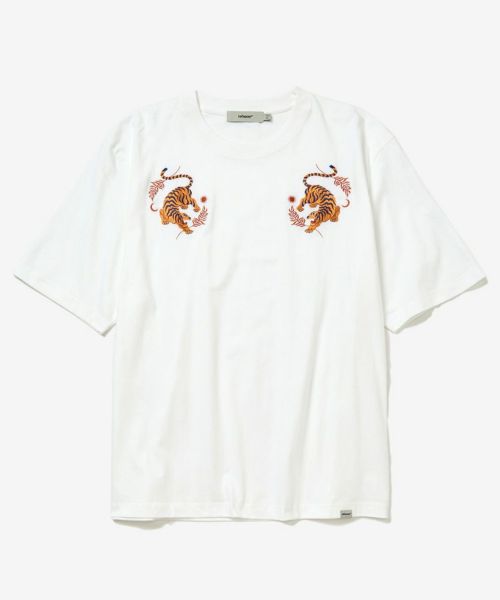 【rehacer(レアセル)】【予約販売7月中旬～下旬入荷】Souvenir Tiger Relax Fit T-shirt Tシャツ(01252000031)
