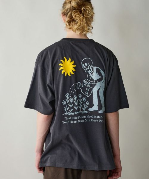 【rehacer(レアセル)】【予約販売7月中旬~下旬入荷】Flower Server Open End T-shirt Tシャツ(01252000042)