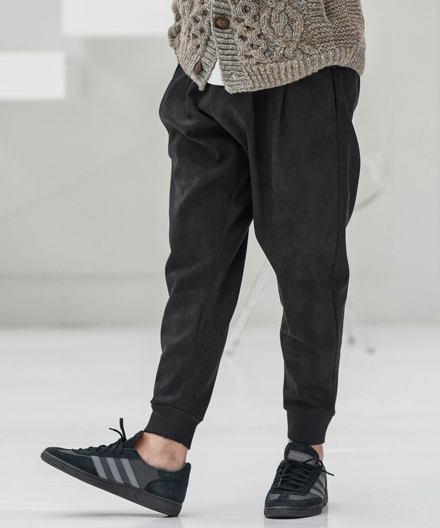 han CAMBIO(カンビオ)】Suede Like Back Shaggy Ponti Jogger Pants