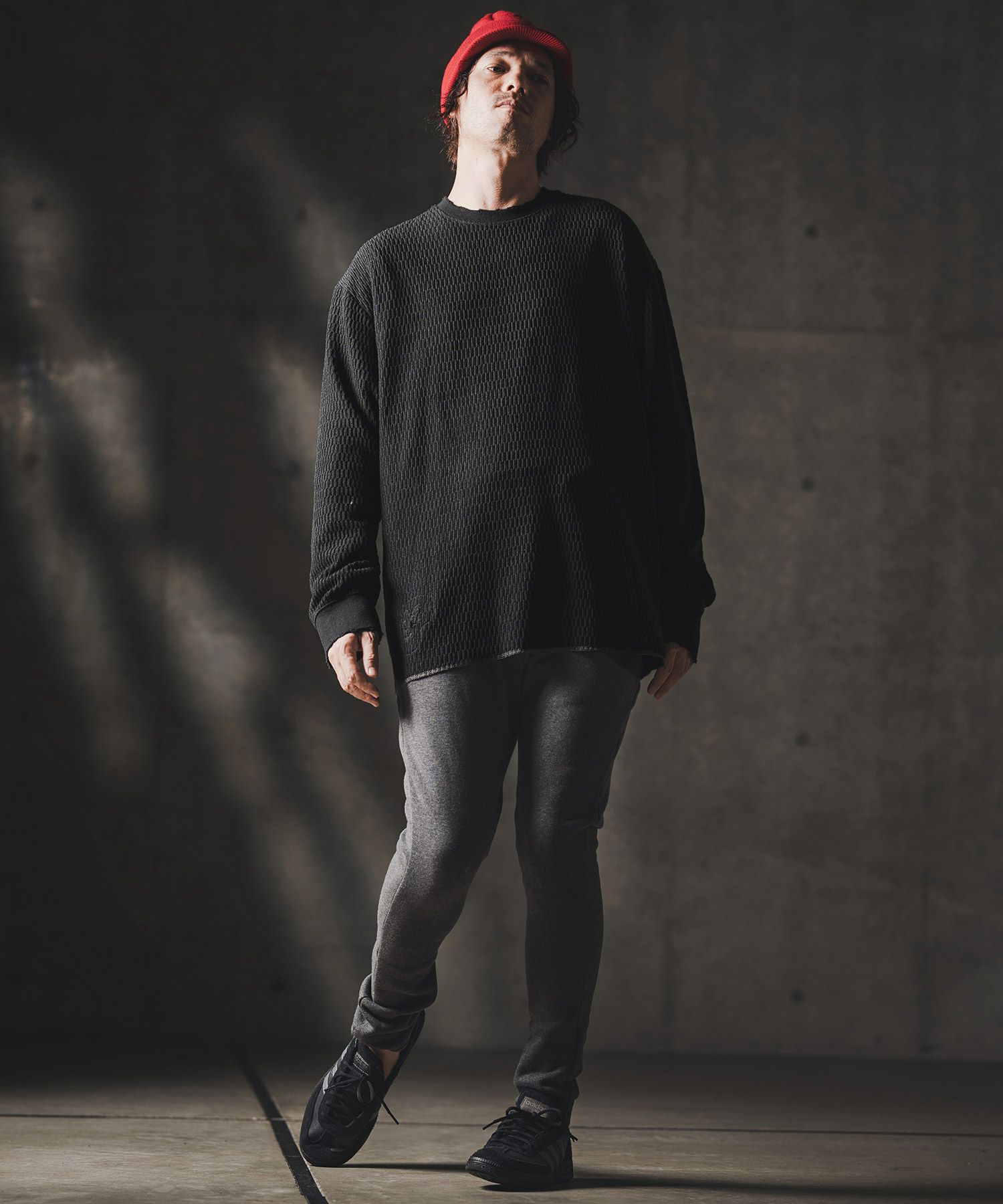 GLIMCLAP(グリムクラップ)】Jacquard texture cut sew-Distressed for