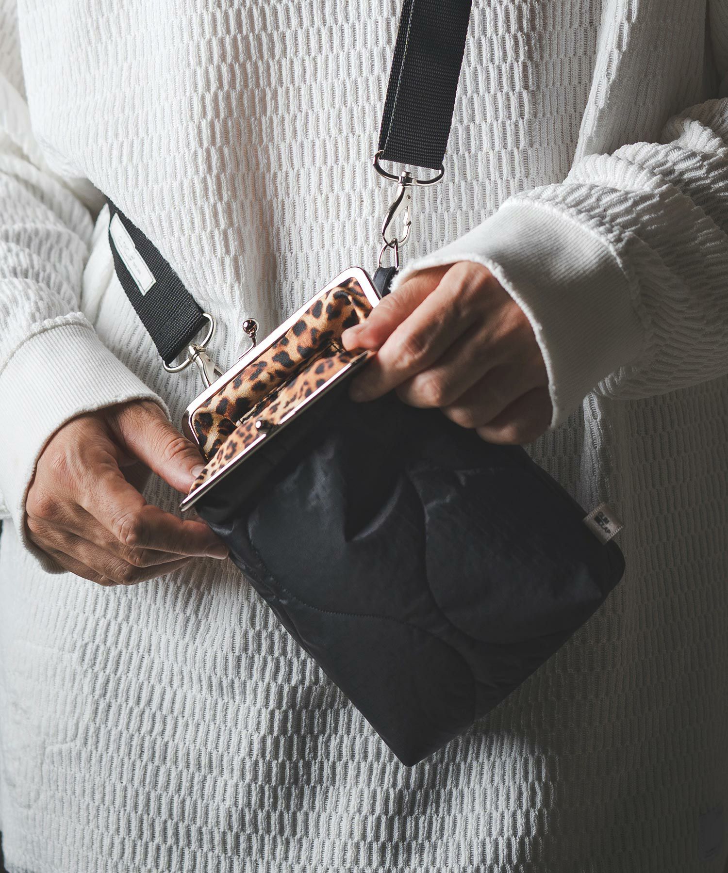 000000081657-01.jpg?t=