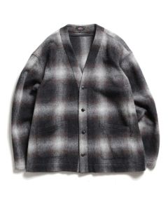 15．BLACK