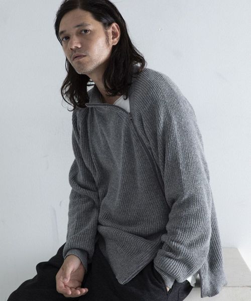 【EGO TRIPPING(エゴトリッピング)】【予約販売11月中旬～下旬入荷】ZIPHI ハイネックニット(676550)
