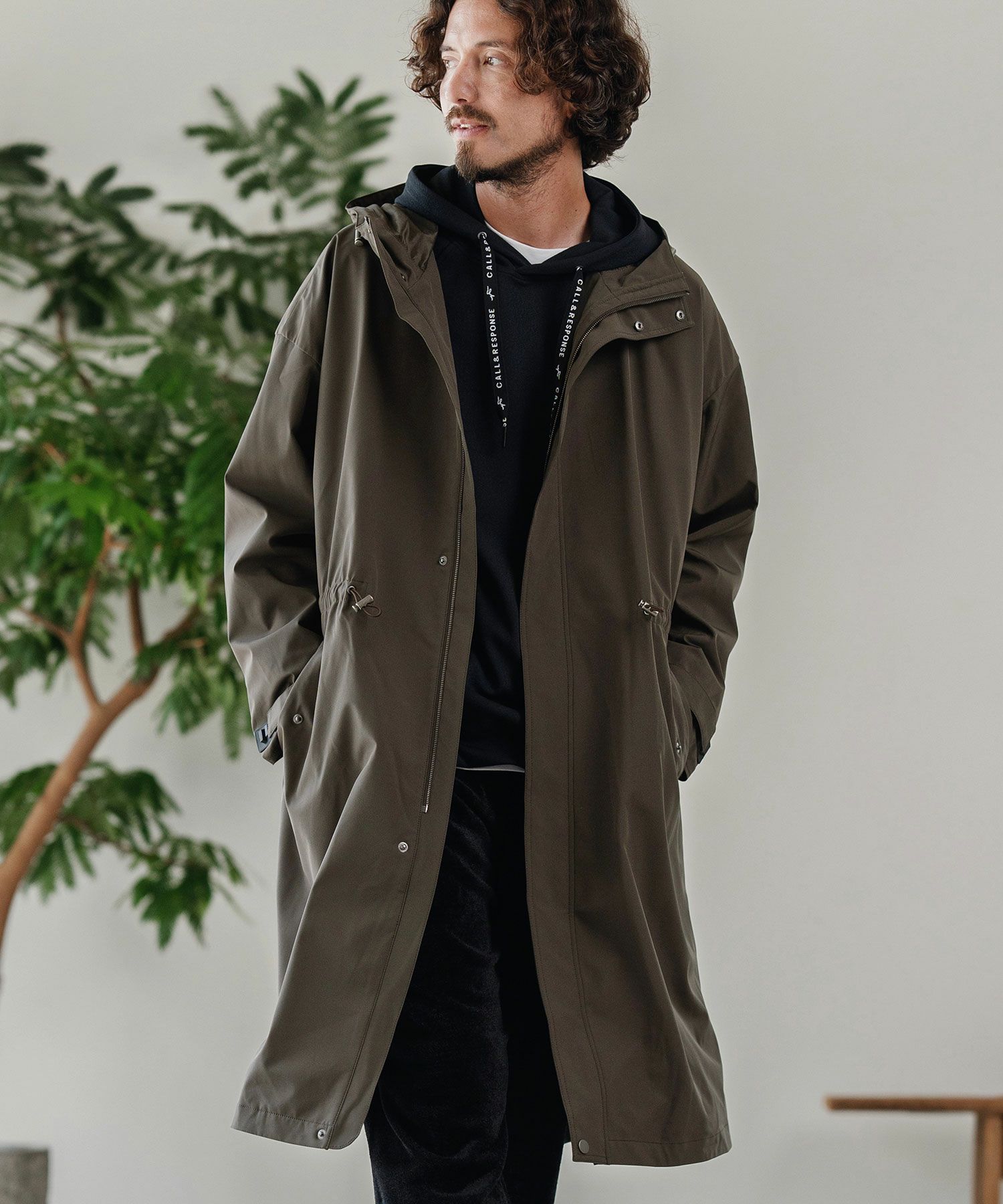 KHAKI
