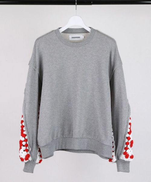 【DISCOVERED(ディスカバード)】【予約販売3月上旬～中旬入荷】PLAYCARD CROCHET SLEEVE SWEAT スウェット(DC-SS26-CU-16)