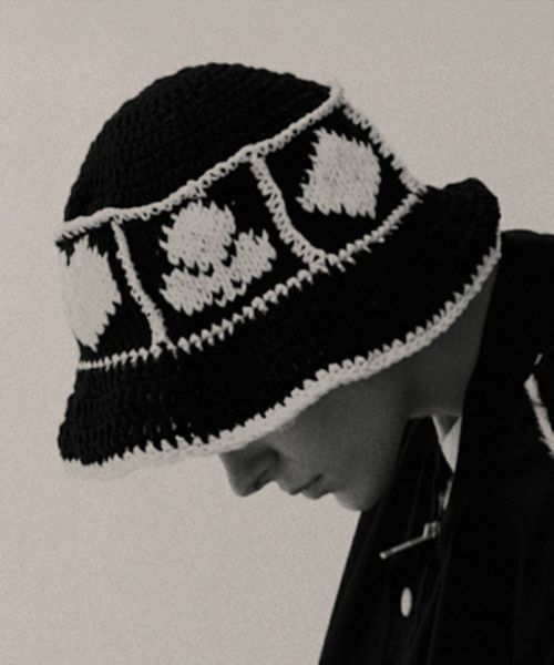 【DISCOVERED(ディスカバード)】【予約販売3月上旬～中旬入荷】PLAYCARD CROCHET HAT ニットハット(DC-SS26-A-01)