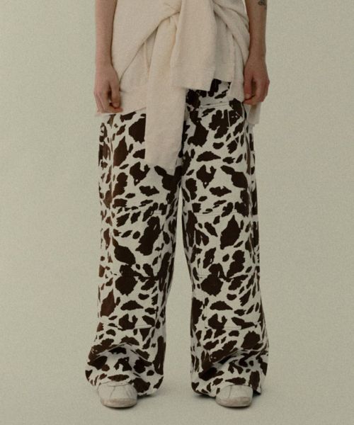 【DISCOVERED(ディスカバード)】【予約販売3月上旬～中旬入荷】COW PRINT PAINTER PANTS ペインターパンツ(DC-SS26-PT-03)