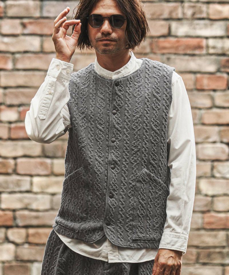 CAMBIO(カンビオ)】ストレッチケーブルキルティングノーカラーベスト