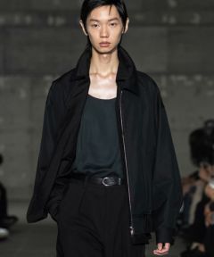 930 BLACK