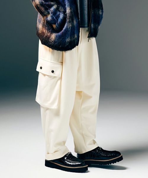【glamb(グラム)】【予約販売11月下旬～12月上旬入荷】Structure Tuck Cargo Pants ストラクチャータックカーゴパンツ(GB0425-P10)