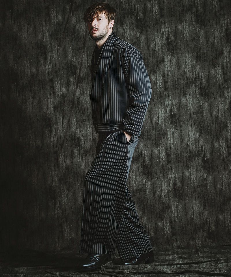 30%OFF【NO ID.(ノーアイディー)】ﾄﾞﾚｰﾌﾟﾀｯｸﾜｲﾄﾞﾄﾗｳｻﾞｰｽﾞ パンツ