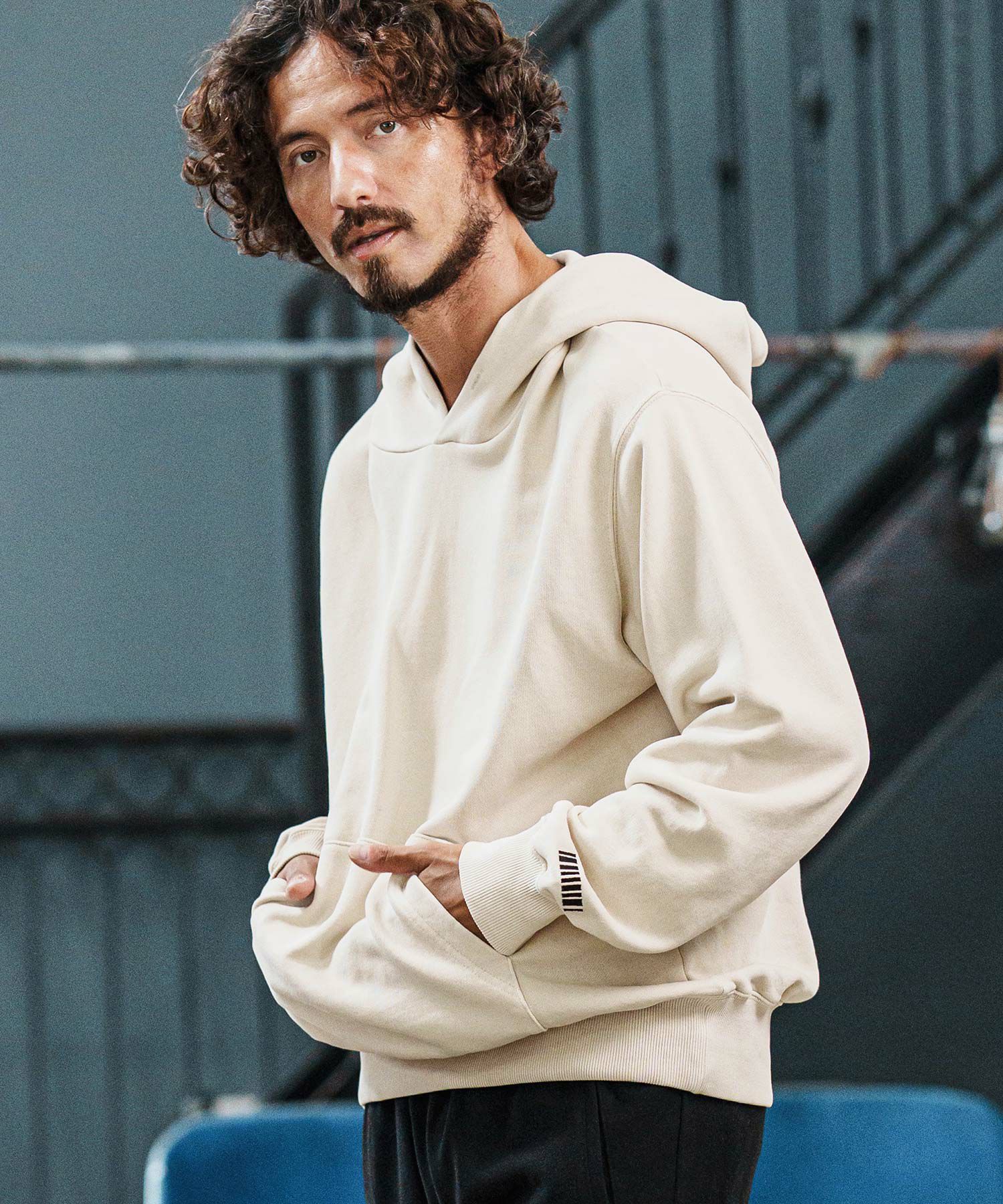 felkod(フィルコッド)】Pigment Dyed Barcode Embroidered Sweat Parka