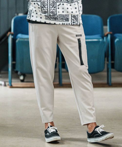 30%OFF【felkod(フィルコッド)】One Side Pocket Accent Cargo Pants