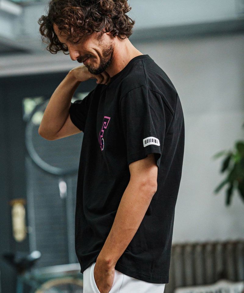felkod TシャツMサイズ　パンツSサイズ セットアップ felkod TシャツMサイズ パンツSサイズ セットアップ