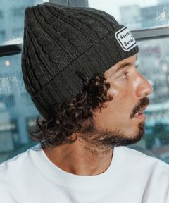 seventy seven(セブンティセブン)】cable knit cap(logo patch) ニット