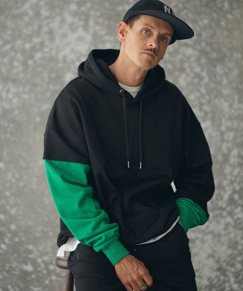 【THEOREM(セオレム)】【予約販売10月中旬～下旬入荷】 One Point Embroidered Laidback Switching Hoodie パーカー(TRM25-T042A)