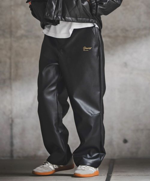 【GLIMCLAP(グリムクラップ)】【予約販売11月上旬～中旬入荷】Synthetic Leather Straight-Leg Trousers レザーパンツ(192-061-gla-cf)