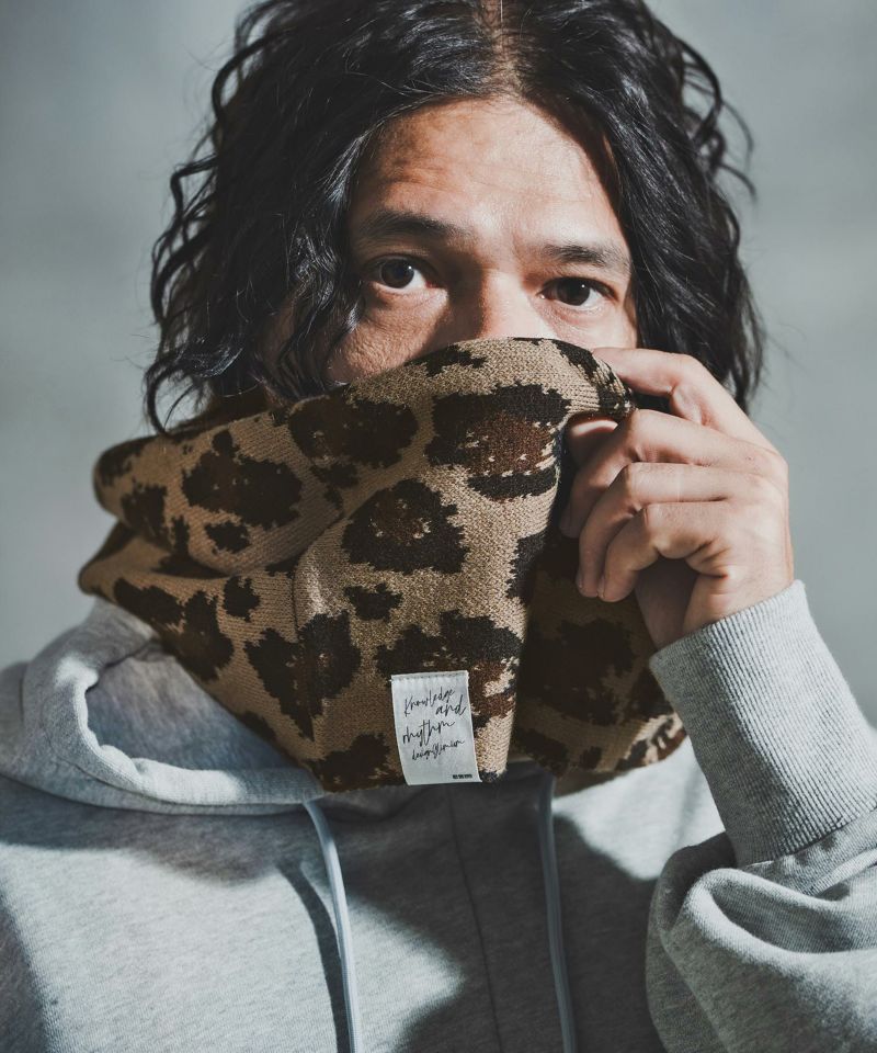GLIMCLAP(グリムクラップ)】Illusionism Leopard Pattern Knit snood