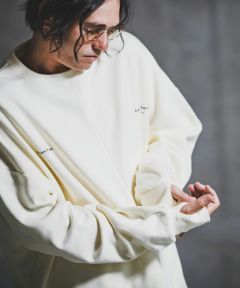 OFF.WHITE
